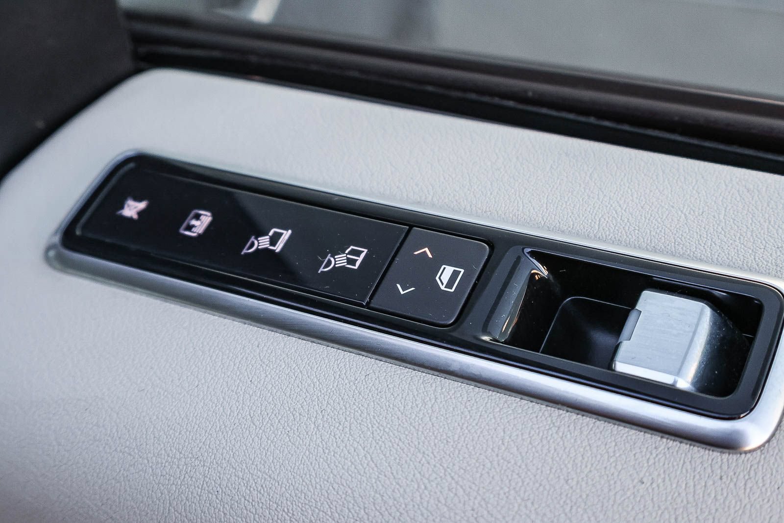 Used 2020 Land Rover Range Rover HSE AWD/4WD image 27