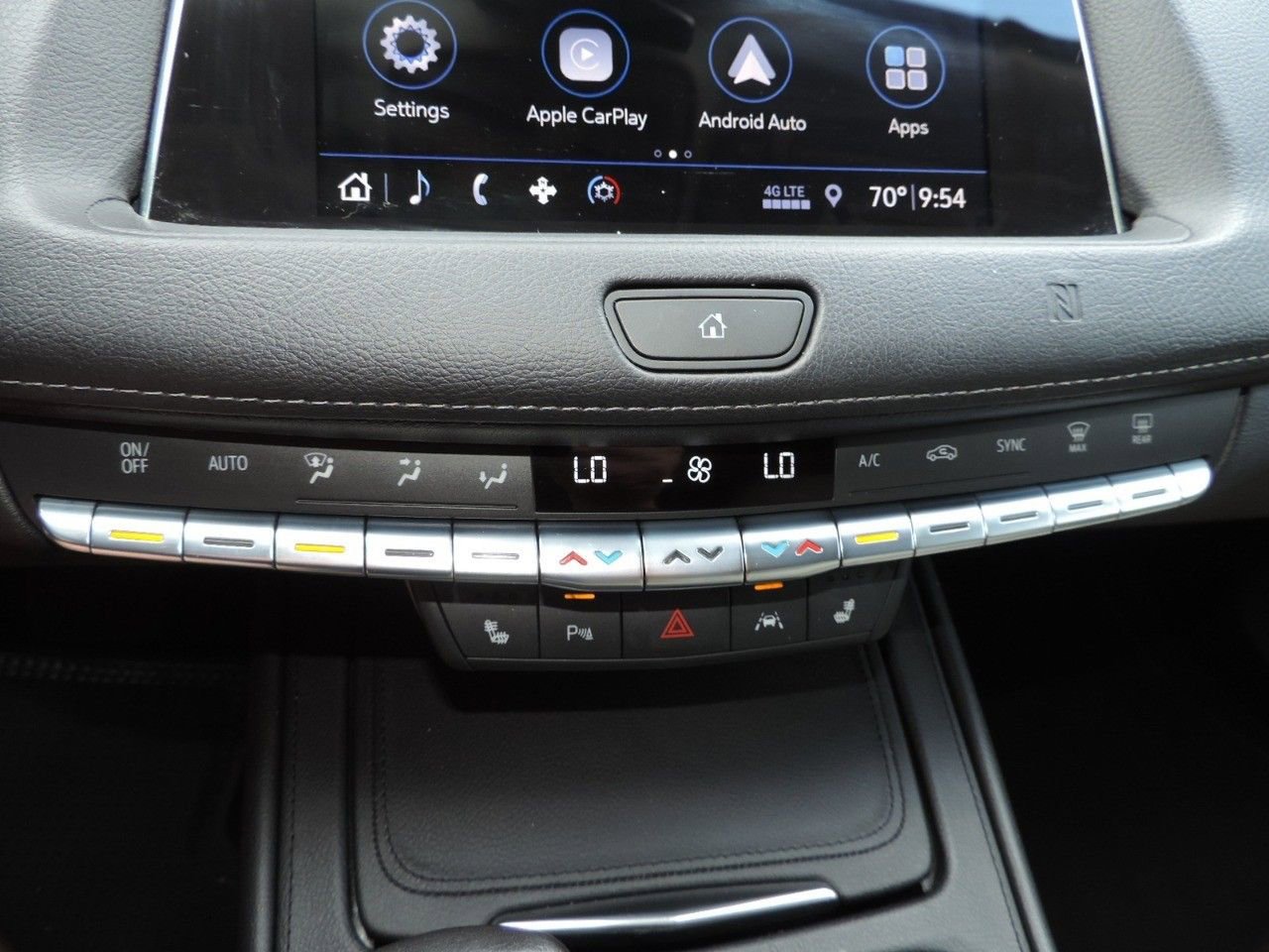 Used 2019 Cadillac XT4 Premium Luxury w/ Cold Weather Package FWD image 25