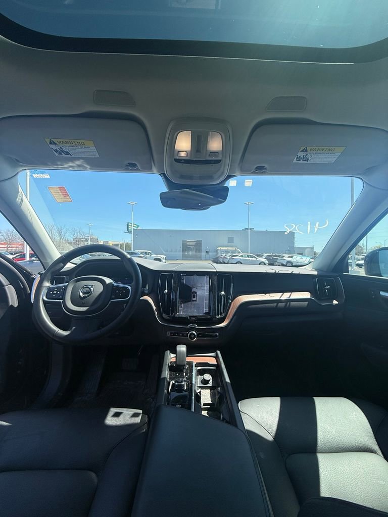 Used 2024 Volvo XC60 B5 Plus w/ Protection Package Premier AWD/4WD image 20