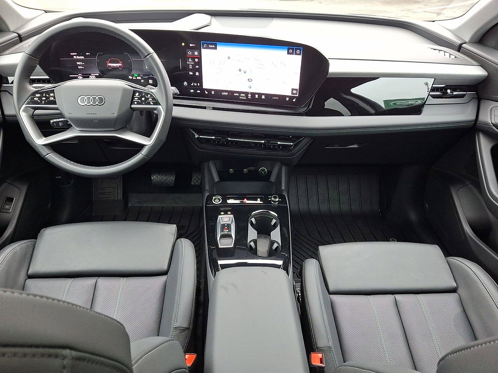 Used 2025 Audi Q6 e-tron Premium Plus image 10