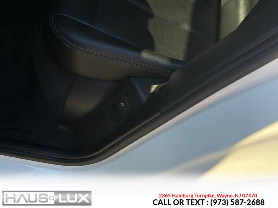 Used 2023 BMW X4 xDrive30i w/ M Sport Package image 12