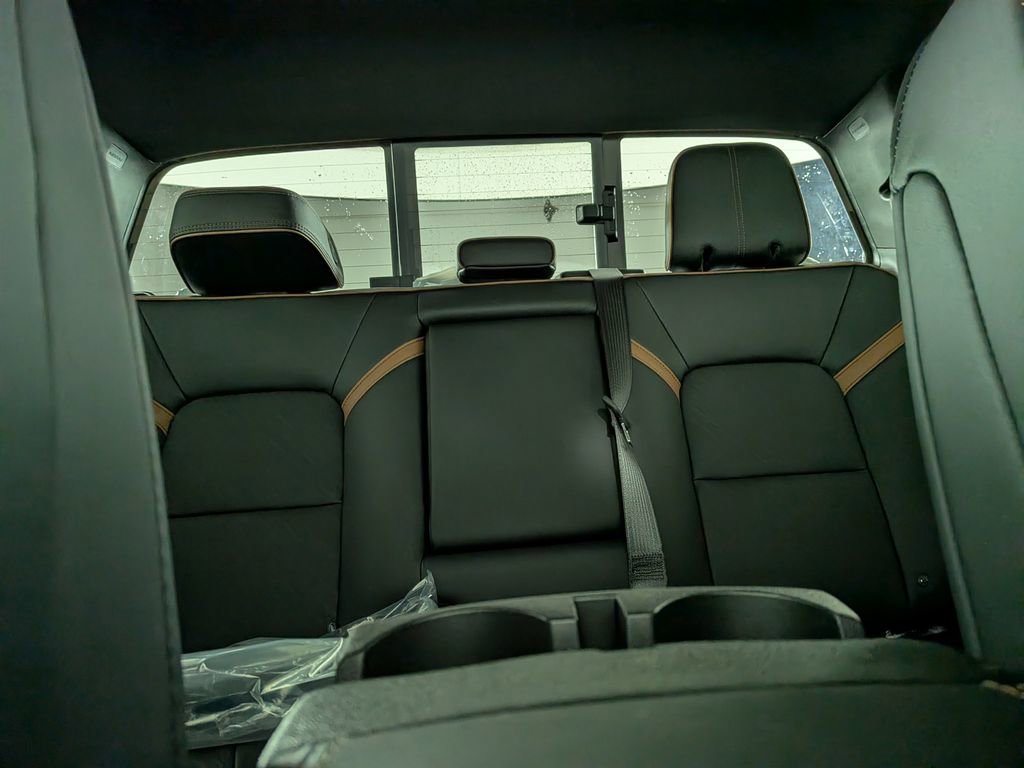 New 2026 GMC Canyon AT4 w/ Technology Plus Package AWD/4WD image 28