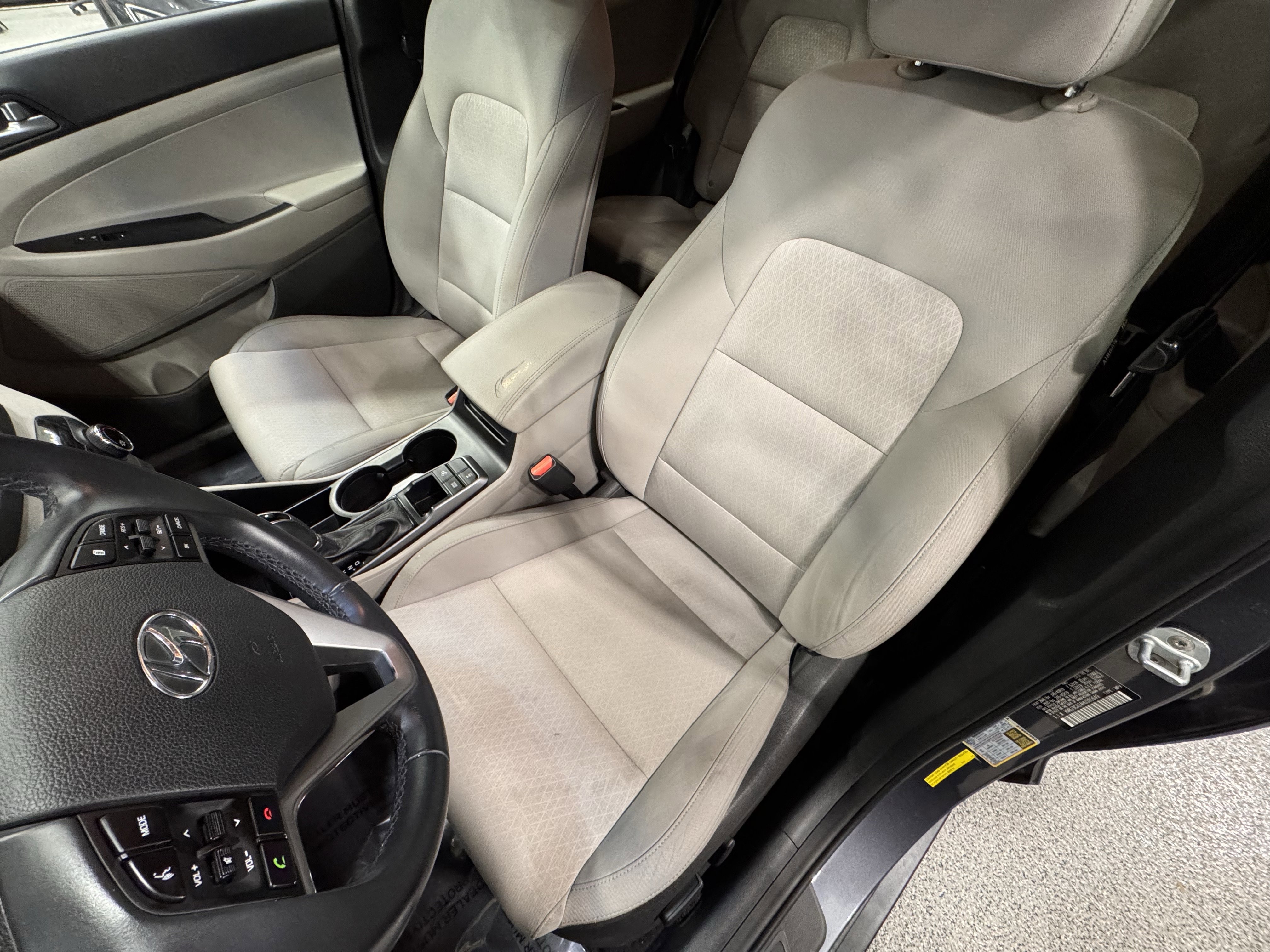 Used 2017 Hyundai Tucson Sport w/ Cargo Package image 18