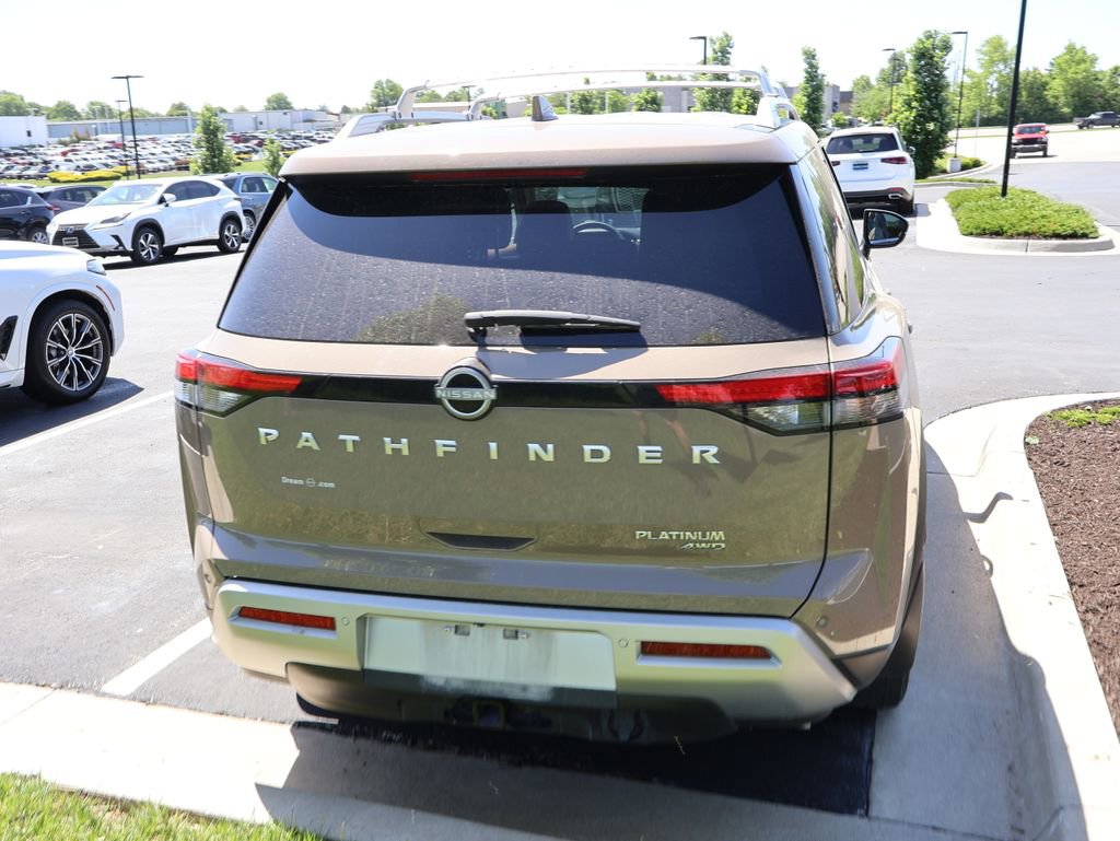 Used 2024 Nissan Pathfinder Platinum w/ Cargo Package AWD/4WD image 11