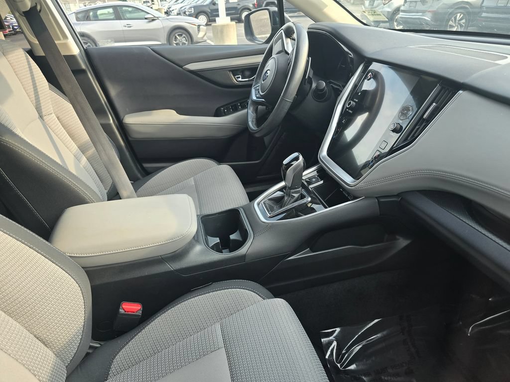 Used 2024 Subaru Outback Premium AWD/4WD image 13