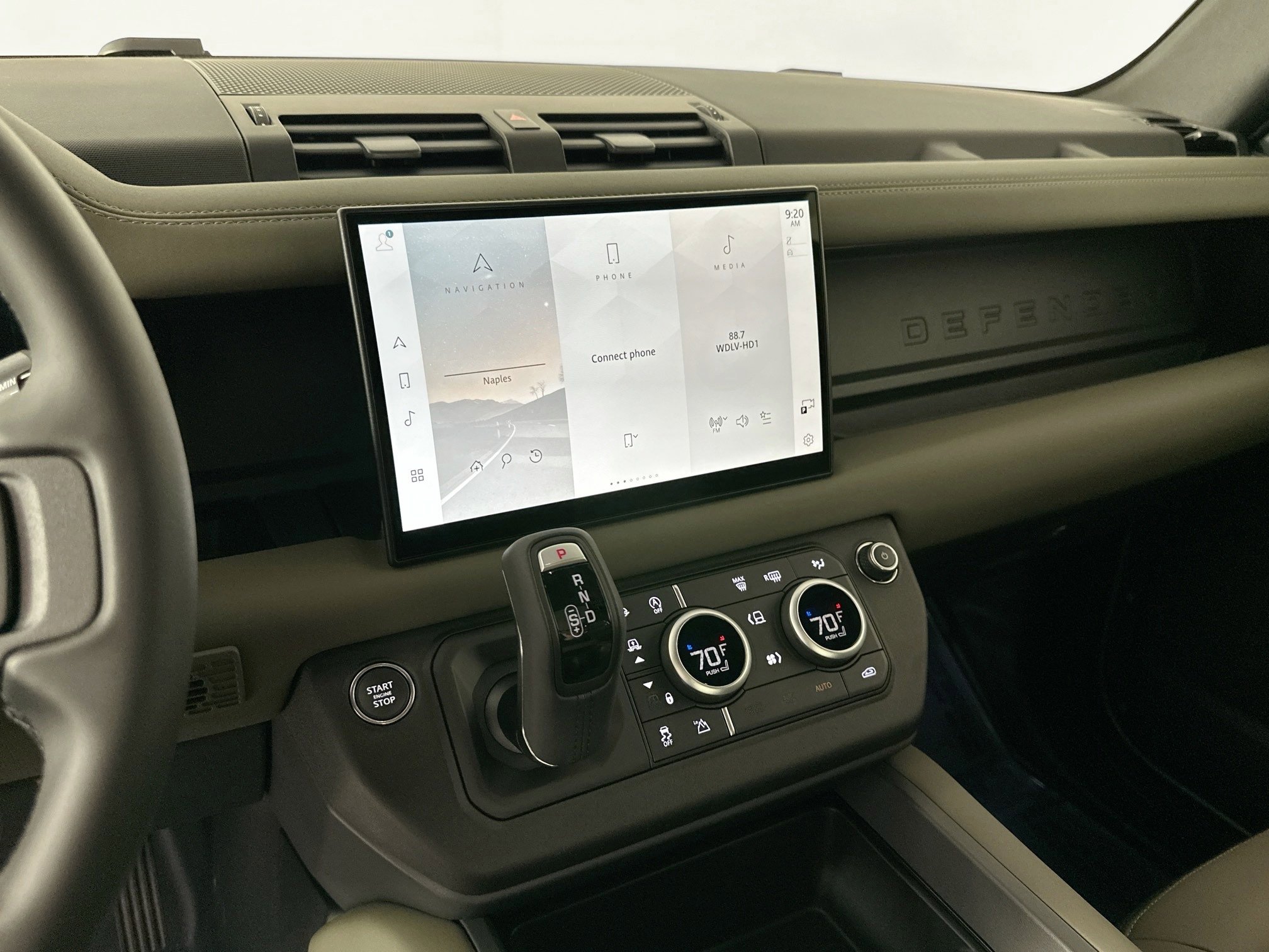 Used 2025 Land Rover Defender 110 S image 12