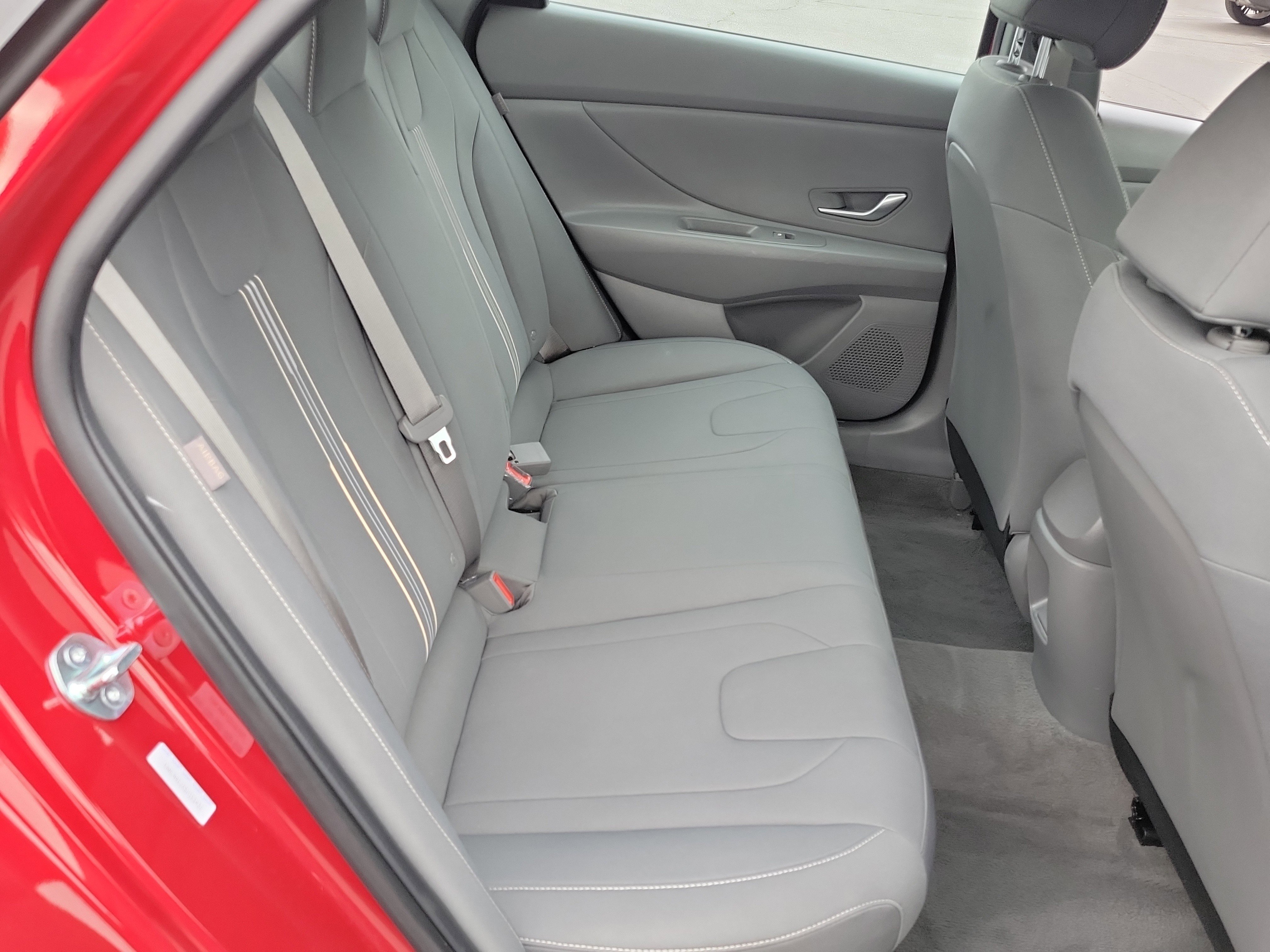 Certified 2025 Hyundai Elantra Hybrid FWD image 23