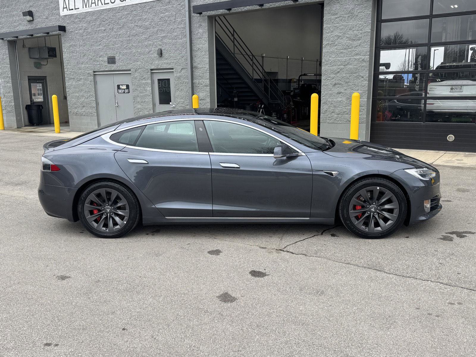 Used 2019 Tesla Model S Performance image 48