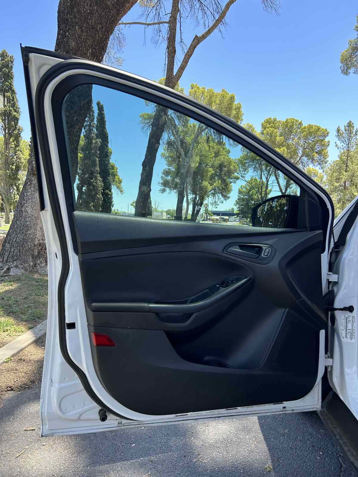 Used 2017 Ford Focus S image 15