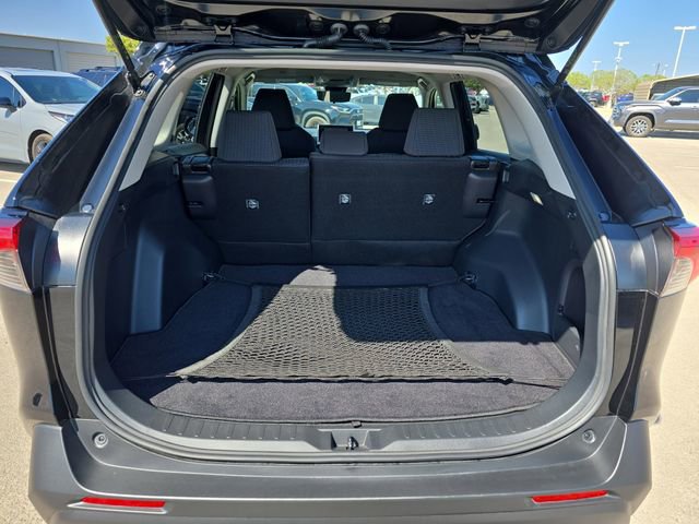 Used 2025 Toyota RAV4 LE image 12