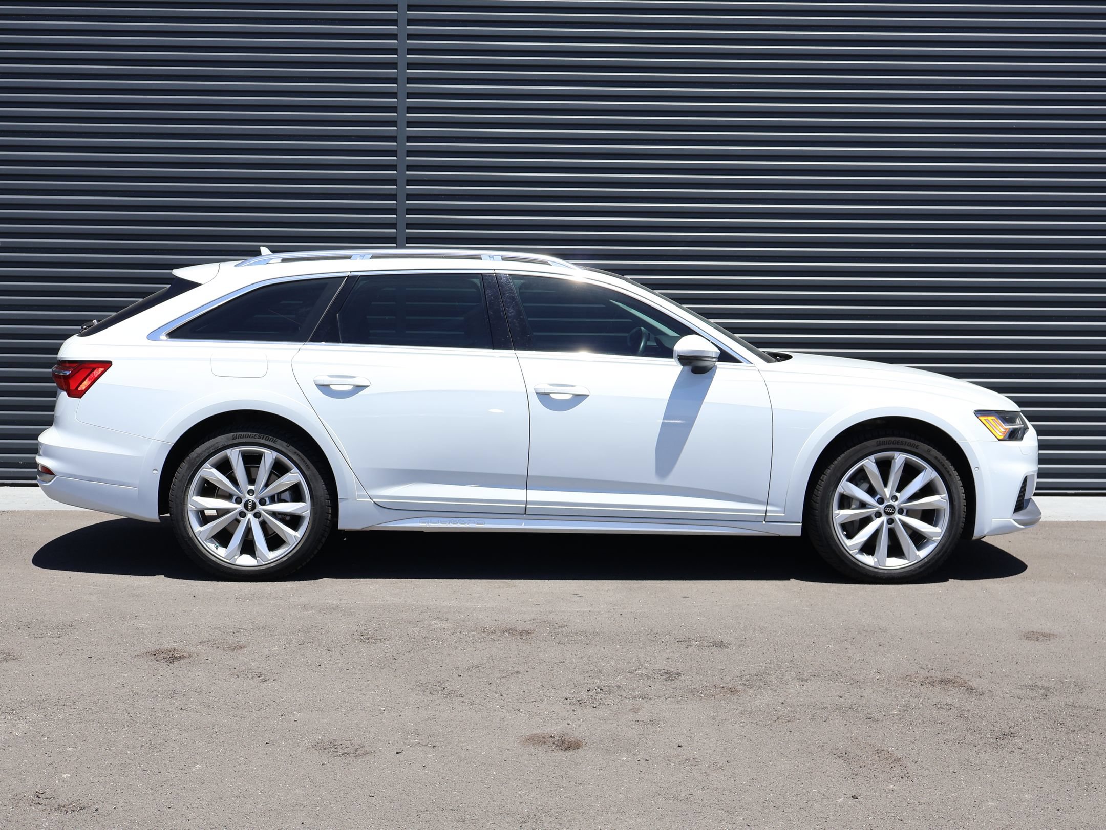 Used 2023 Audi A6 3.0T allroad Prestige w/ Prestige Package AWD/4WD image 4