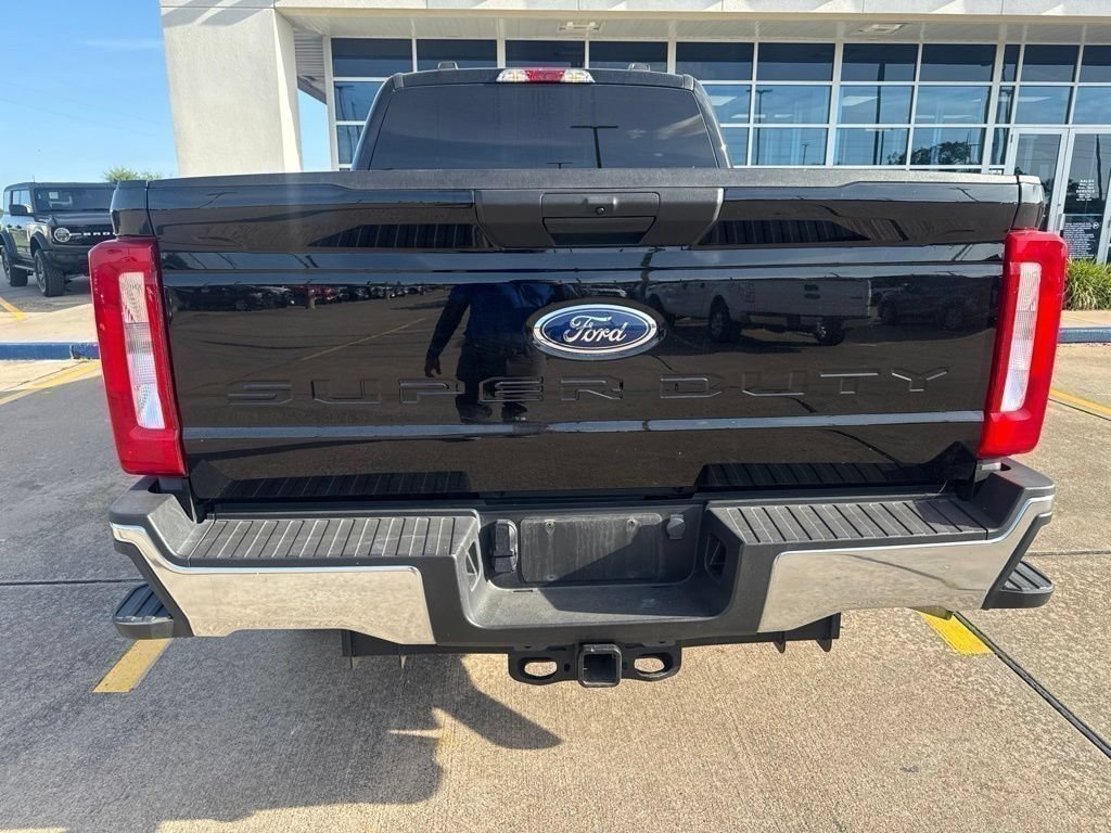 Used 2025 Ford F250 XLT AWD/4WD image 4