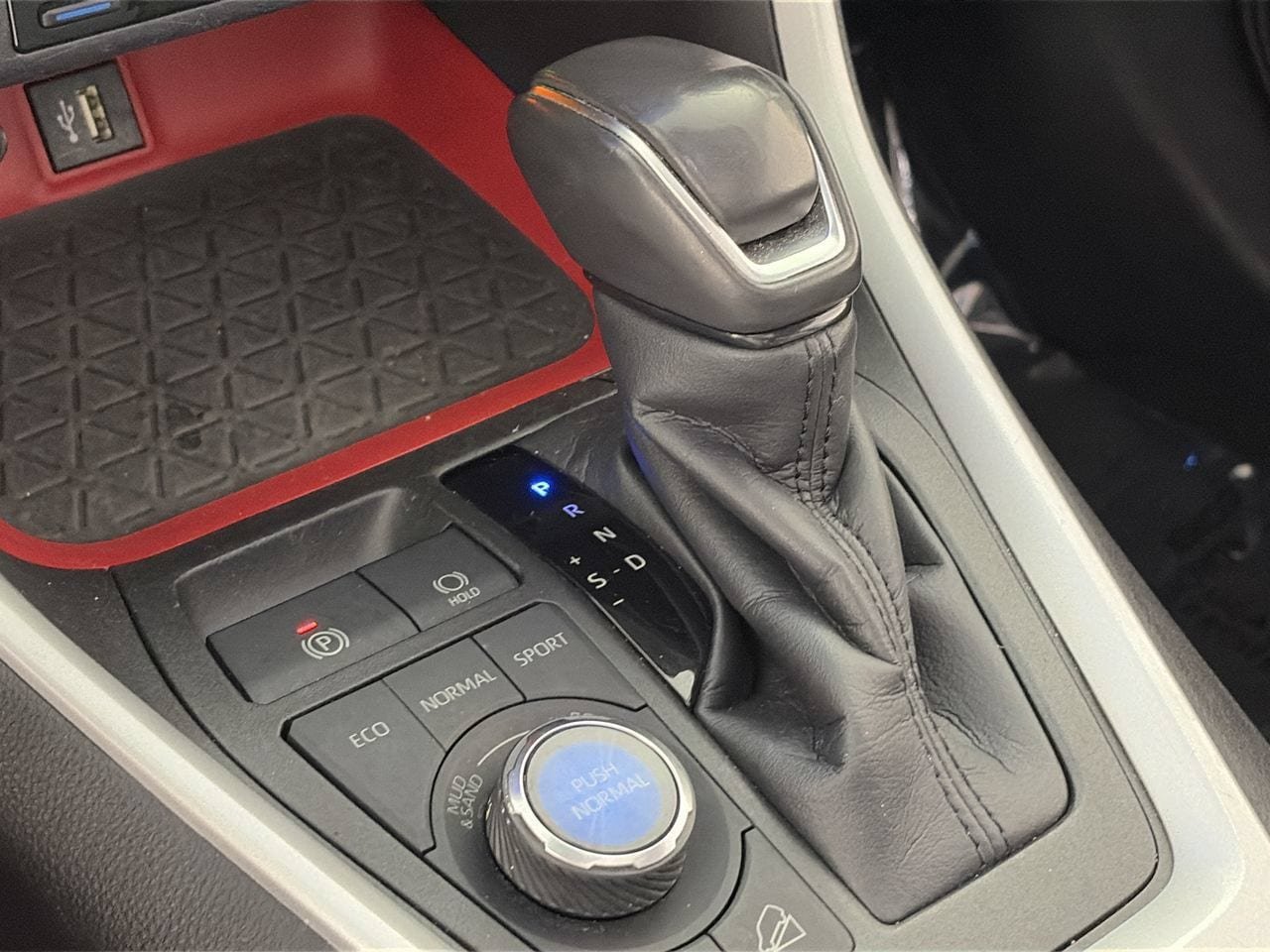 Used 2023 Toyota RAV4 TRD Off-Road w/ TRD Off-Road Weather Package AWD/4WD image 15