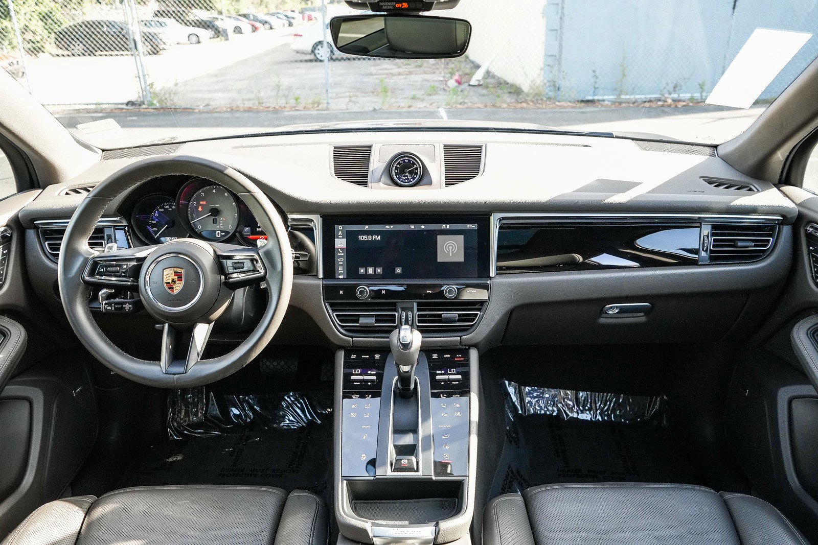 Used 2022 Porsche Macan S AWD/4WD image 12