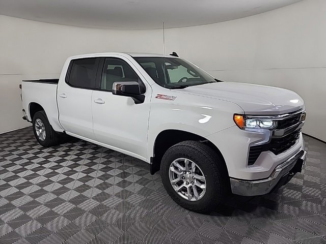 New 2025 Chevrolet Silverado 1500 LT