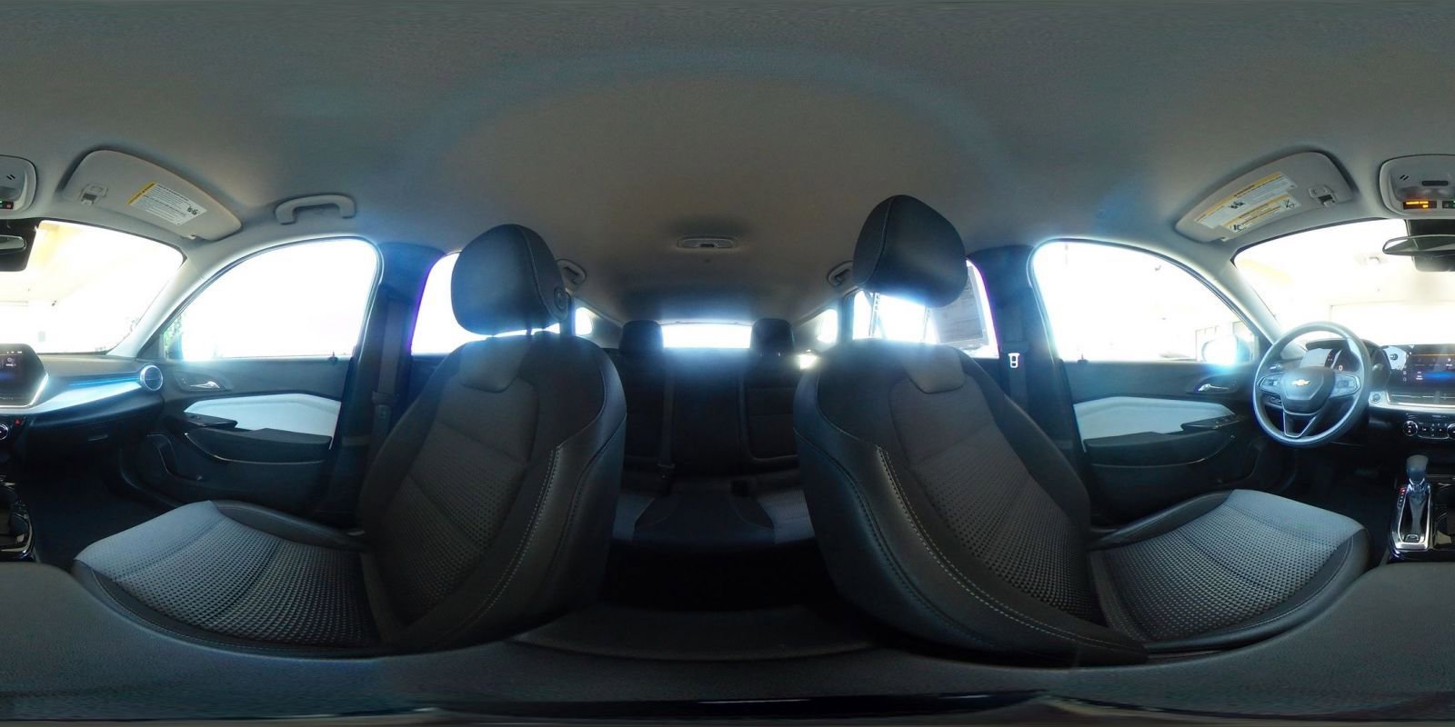 Used 2025 Chevrolet Trax LT FWD image 42