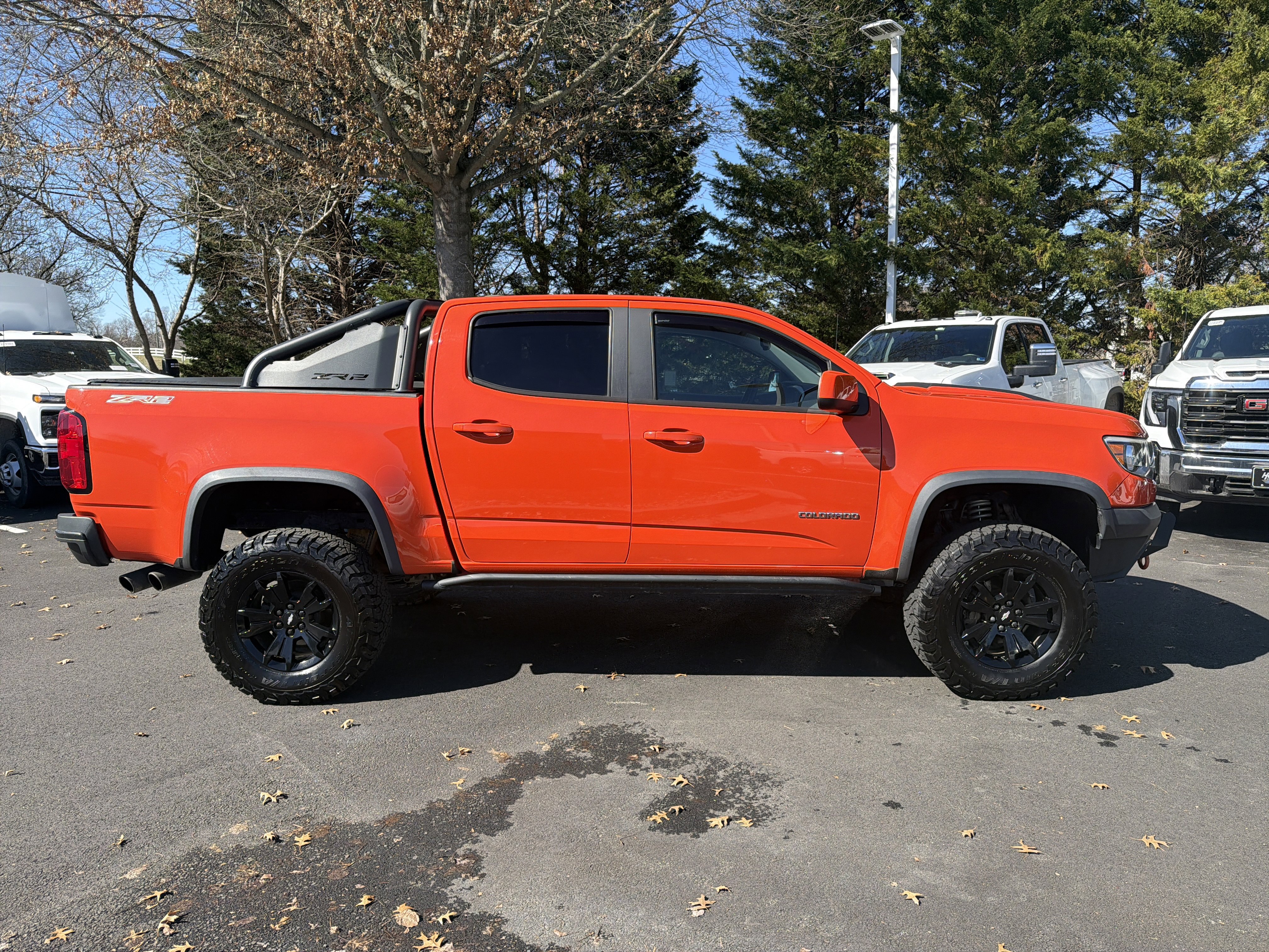 Used 2019 Chevrolet Colorado ZR2 w/ ZR2 Dusk Special Edition image 11