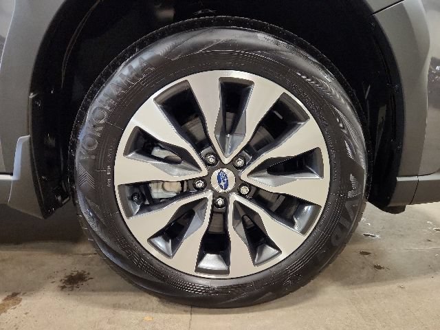 Used 2025 Subaru Outback Limited AWD/4WD image 36
