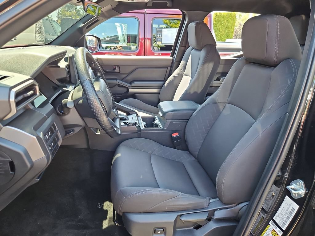Used 2024 Toyota Tacoma SR5 AWD/4WD image 12