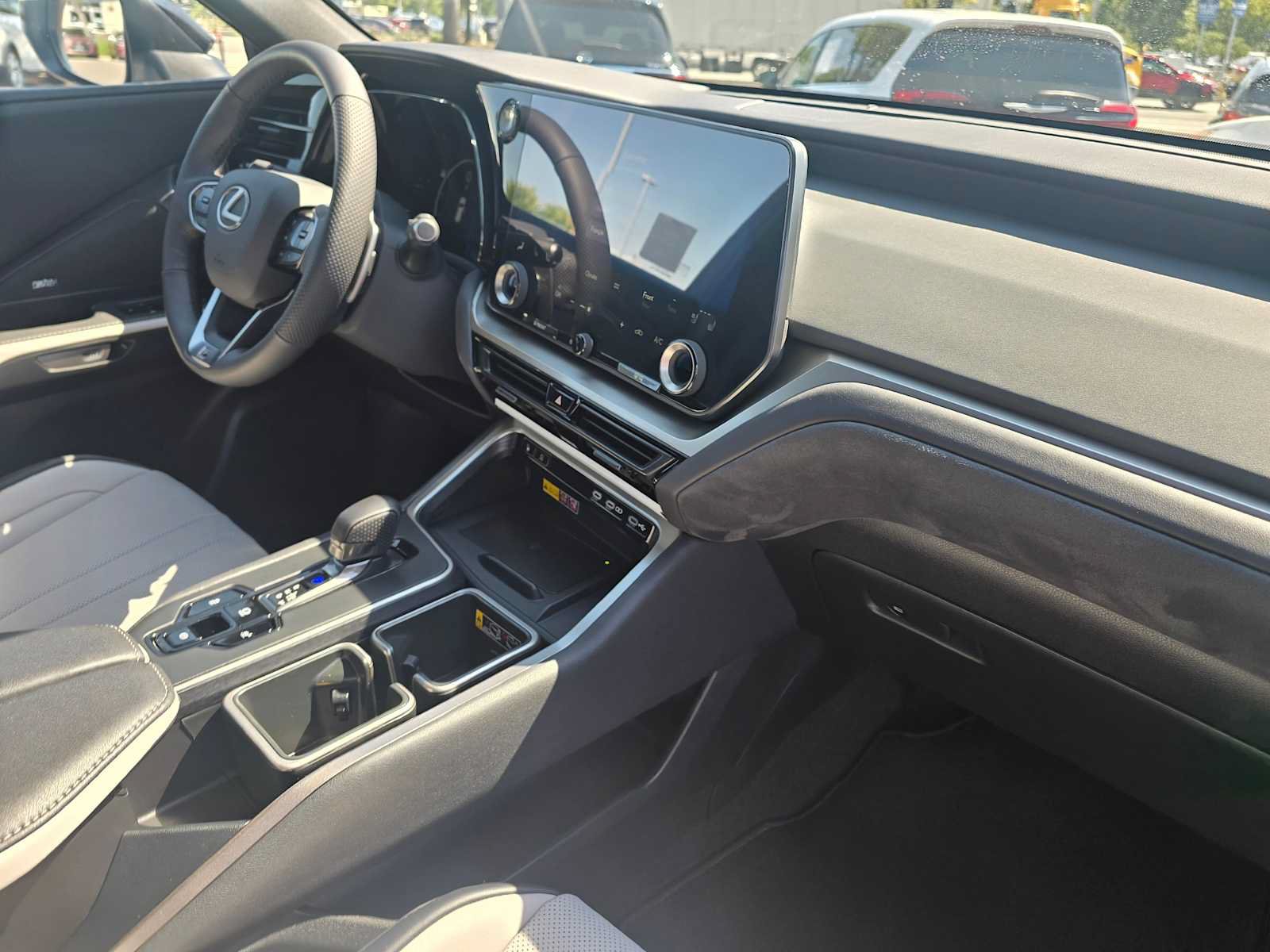 New 2026 Lexus TX 500h AWD image 11