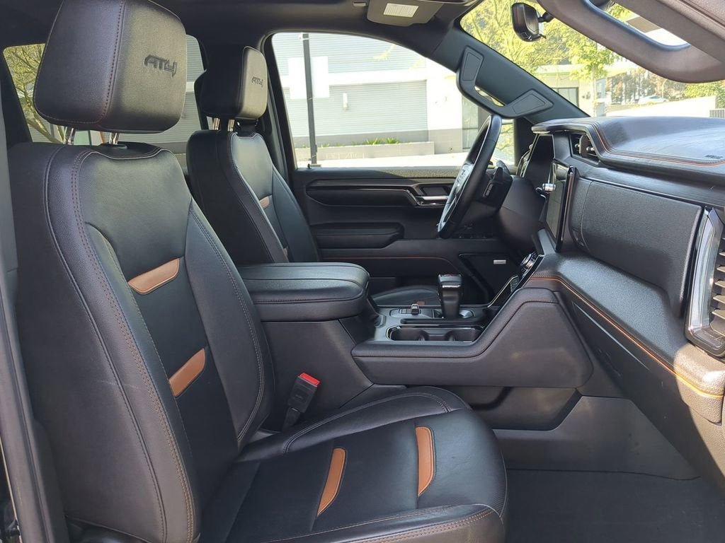 Used 2023 GMC Sierra 1500 AT4 w/ AT4 Premium Package AWD/4WD image 32