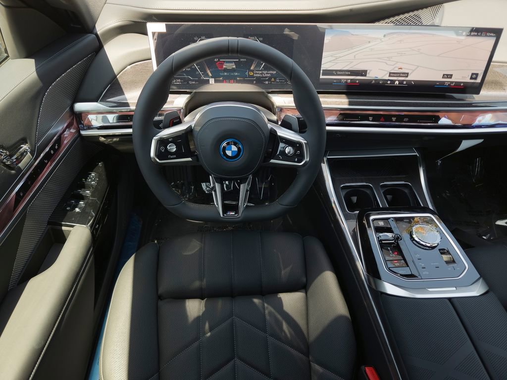 New 2026 BMW 750e xDrive w/ Premium Package AWD/4WD image 16