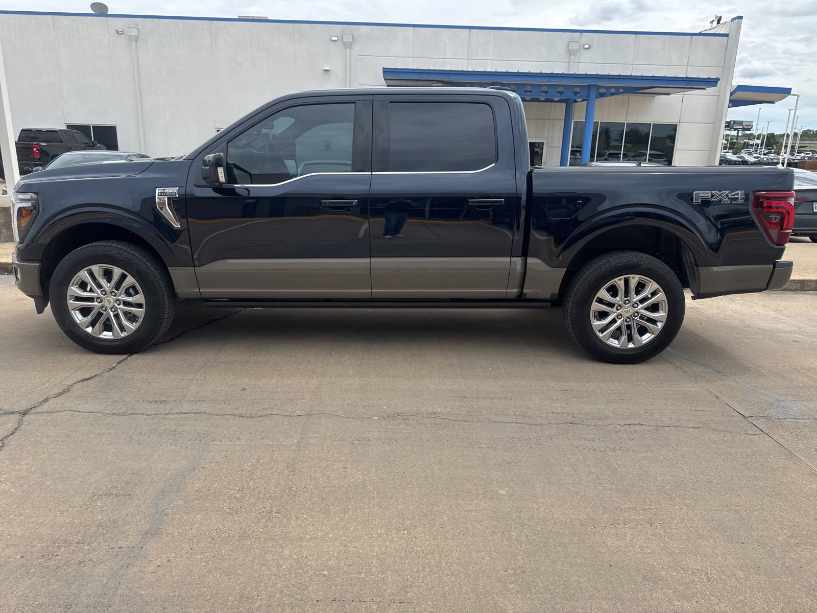 Used 2025 Ford F150 King Ranch w/ FX4 Off-Road Package AWD/4WD image 2