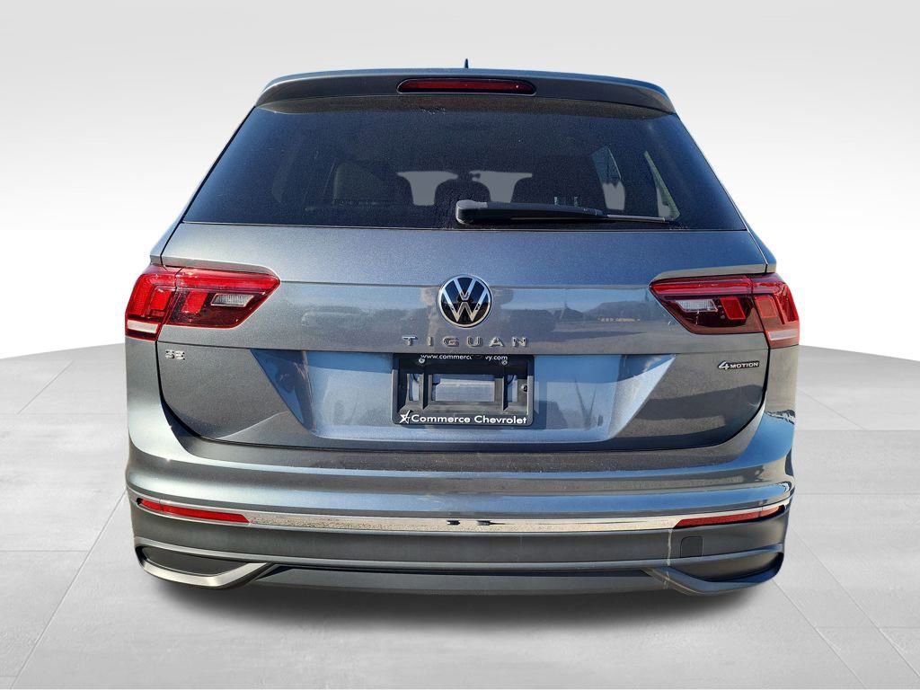 Used 2024 Volkswagen Tiguan SE image 7