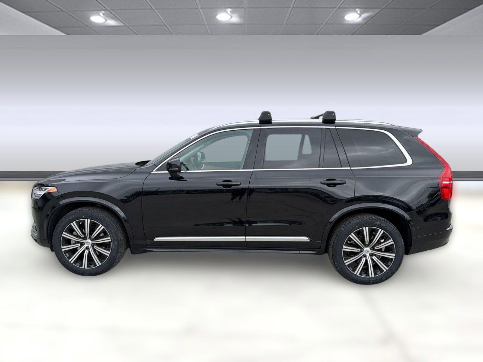 Certified 2023 Volvo XC90 B6 Plus w/ Protection Package Premier AWD/4WD image 2