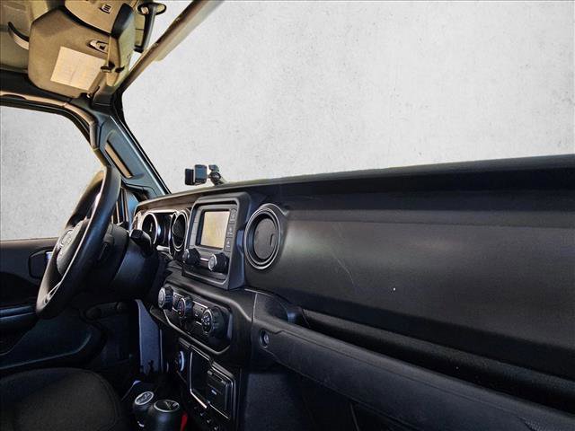 Used 2021 Jeep Gladiator Sport image 21