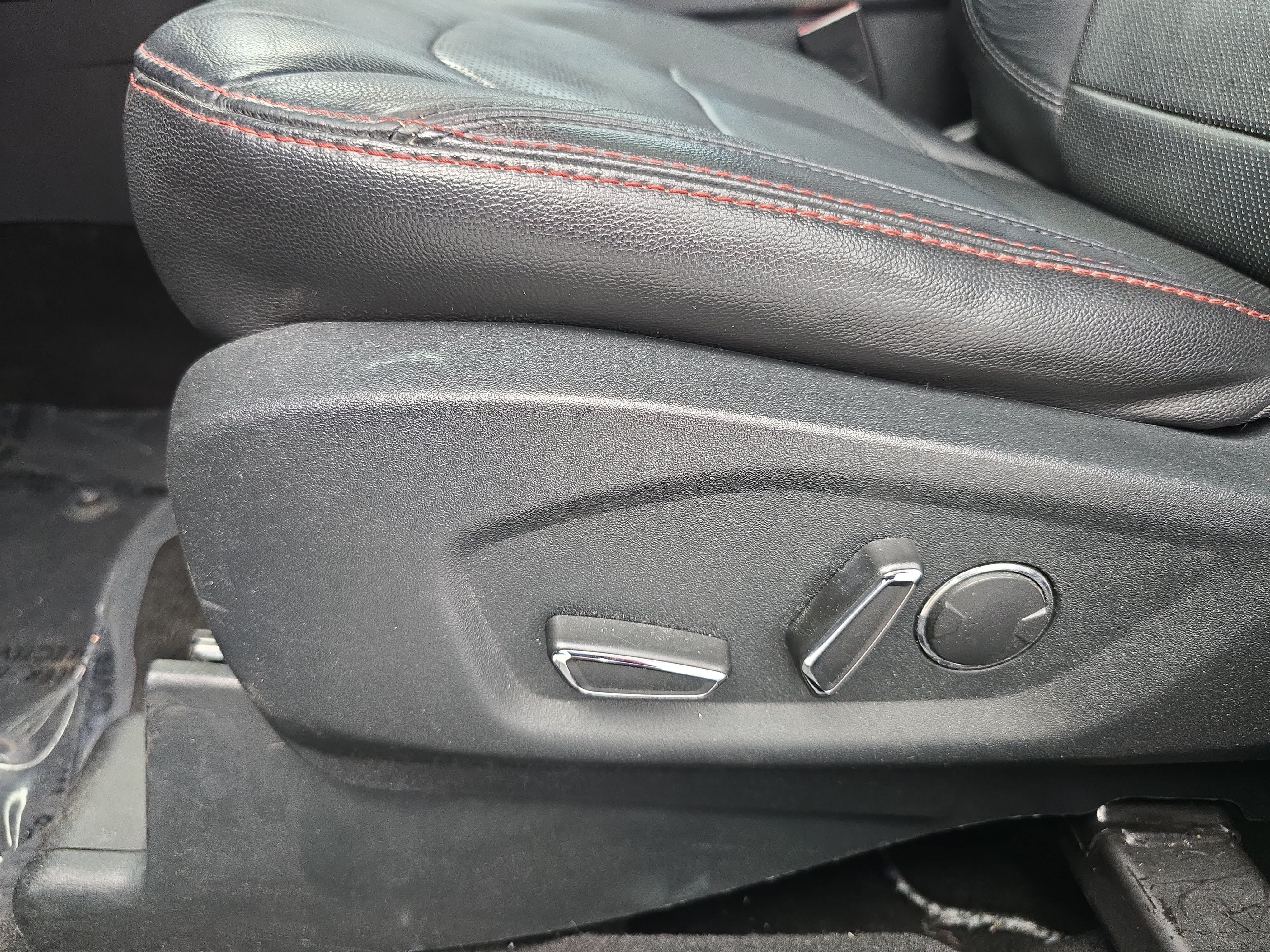 Used 2018 Ford Explorer Sport w/ Equipment Group 401A AWD/4WD image 29