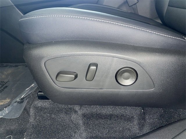 New 2026 Chevrolet Traverse LT w/ Midnight/Sport Edition image 24