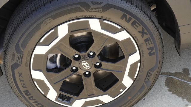 Used 2026 Hyundai Santa Fe SEL FWD image 11