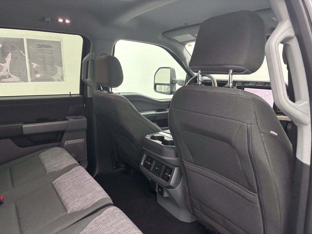 Used 2023 Ford F250 XLT w/ XLT Premium Package AWD/4WD image 41