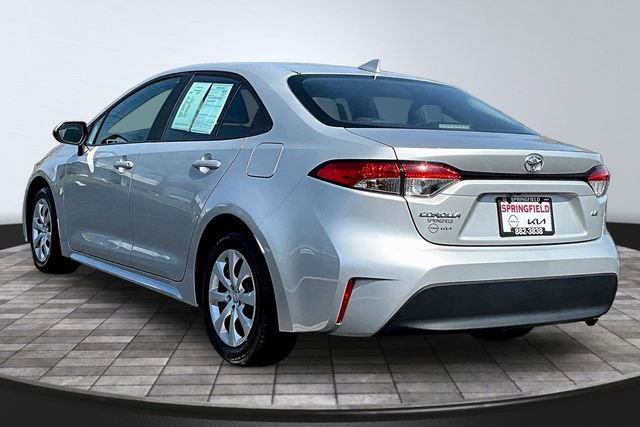 Used 2024 Toyota Corolla LE image 4