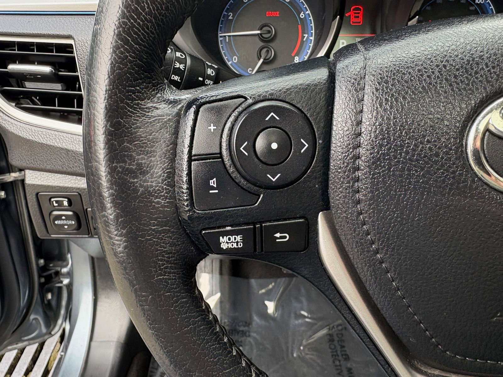 Used 2015 Toyota Corolla S FWD image 31