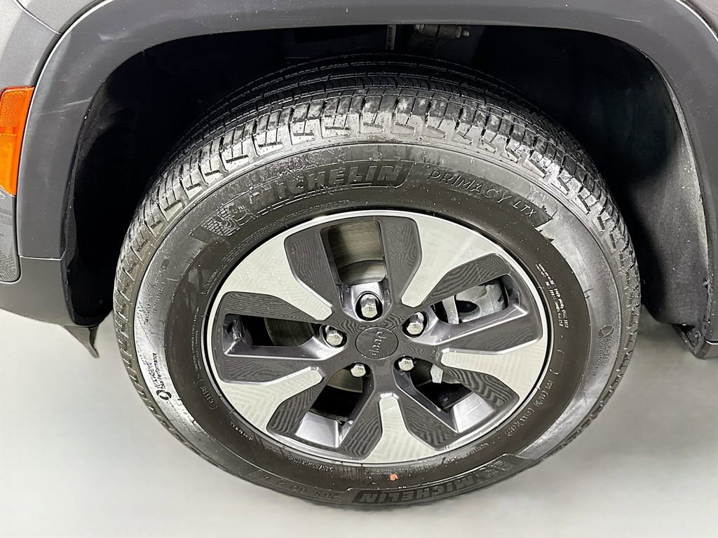 Used 2022 Jeep Grand Cherokee Limited 4xe image 35