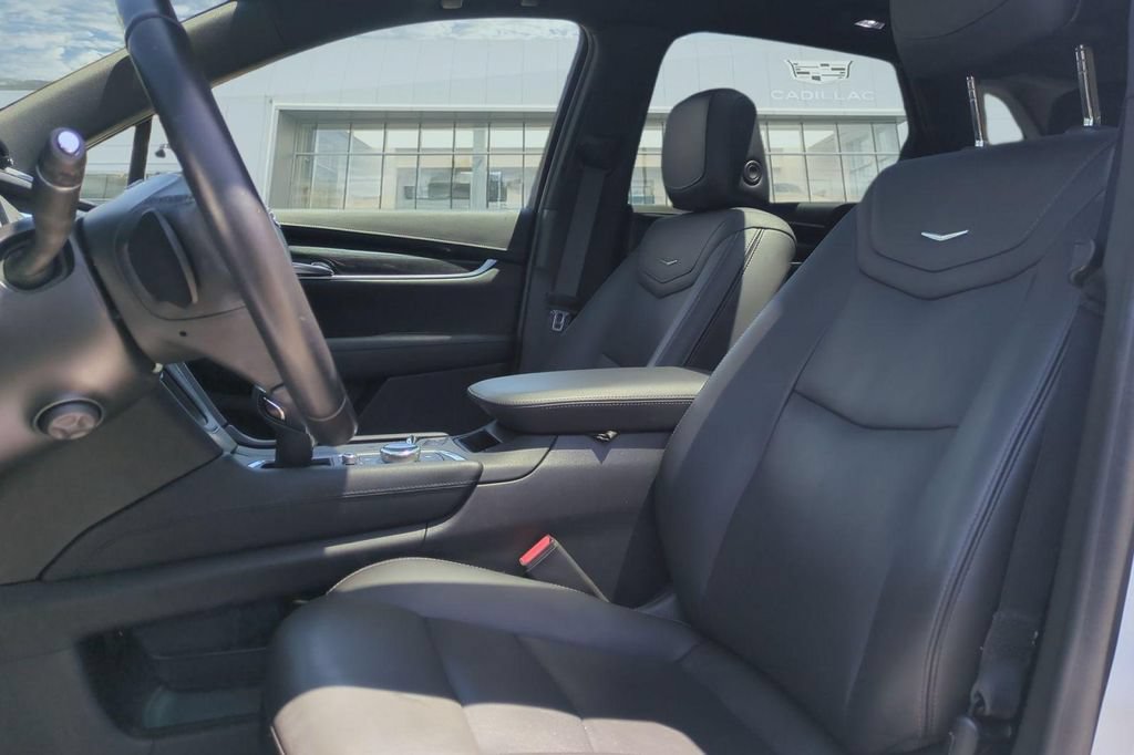 Used 2022 Cadillac XT5 Premium Luxury AWD/4WD image 14