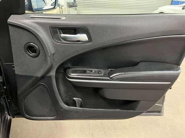 Used 2021 Dodge Charger SXT w/ Leather Interior Group RWD image 21