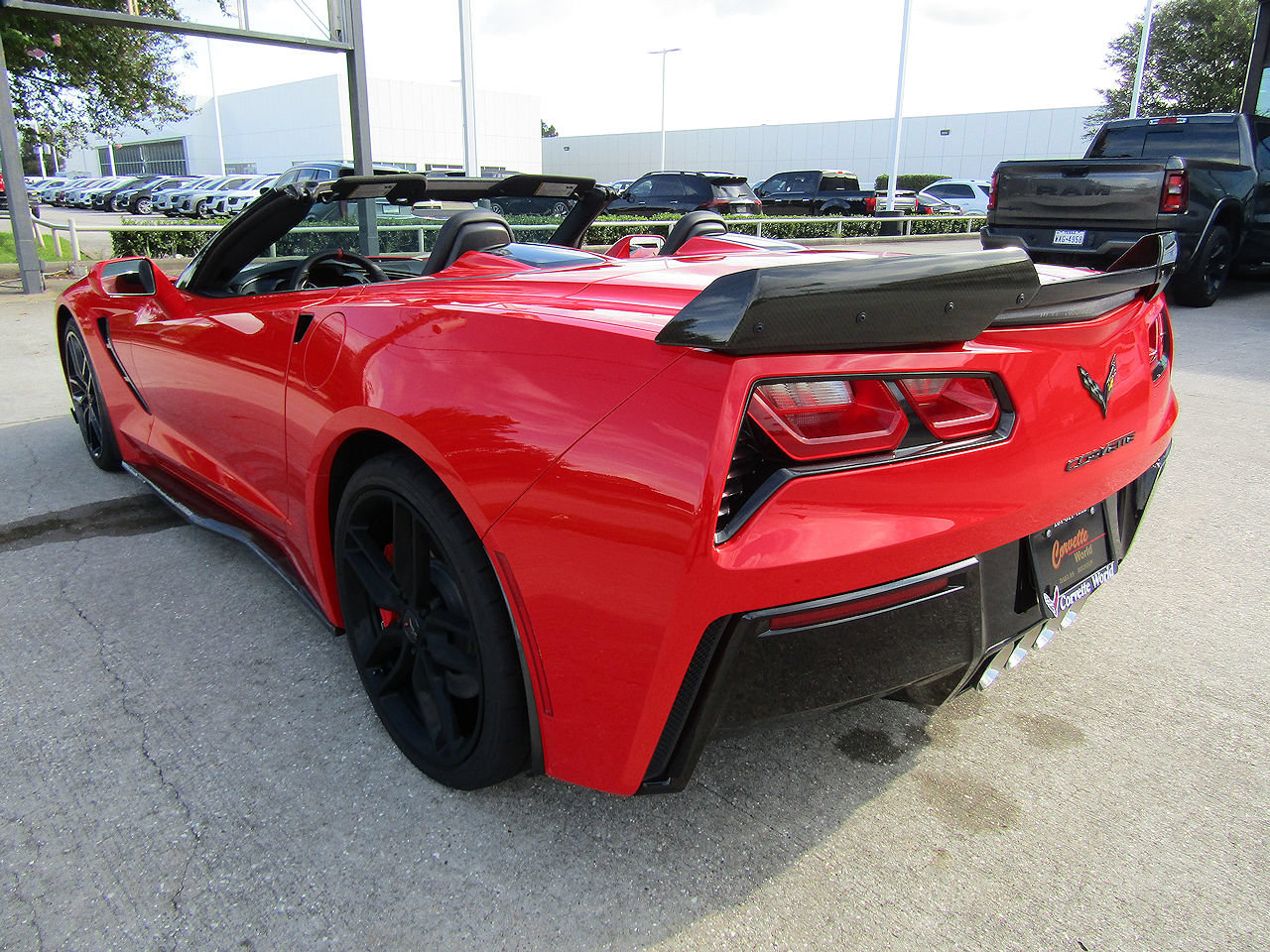 Used 2015 Chevrolet Corvette Stingray Convertible w/ 2LT Preferred Equipment Group RWD image 7