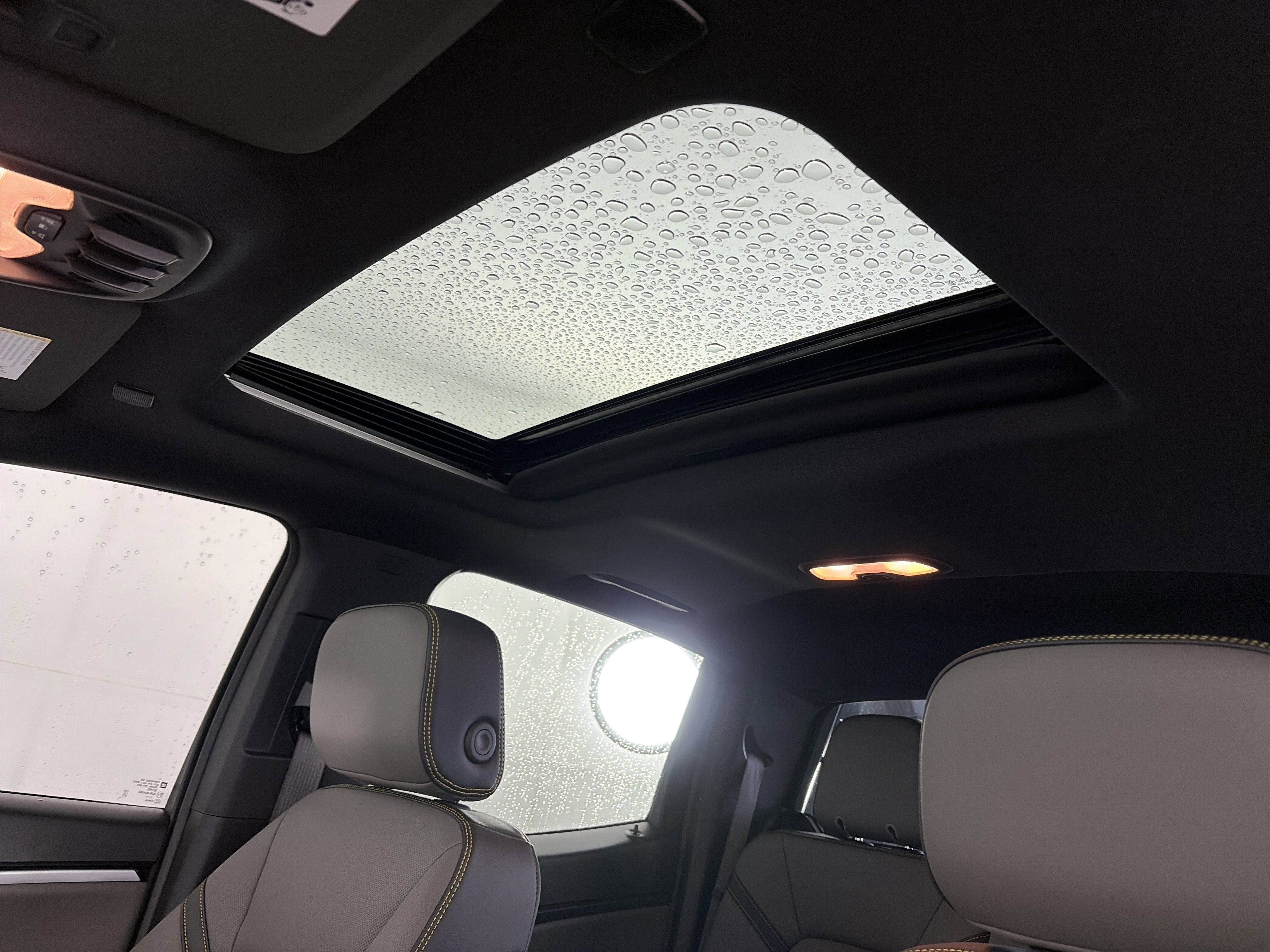 Certified 2025 Chevrolet Colorado ZR2 w/ Midnight Edition image 35