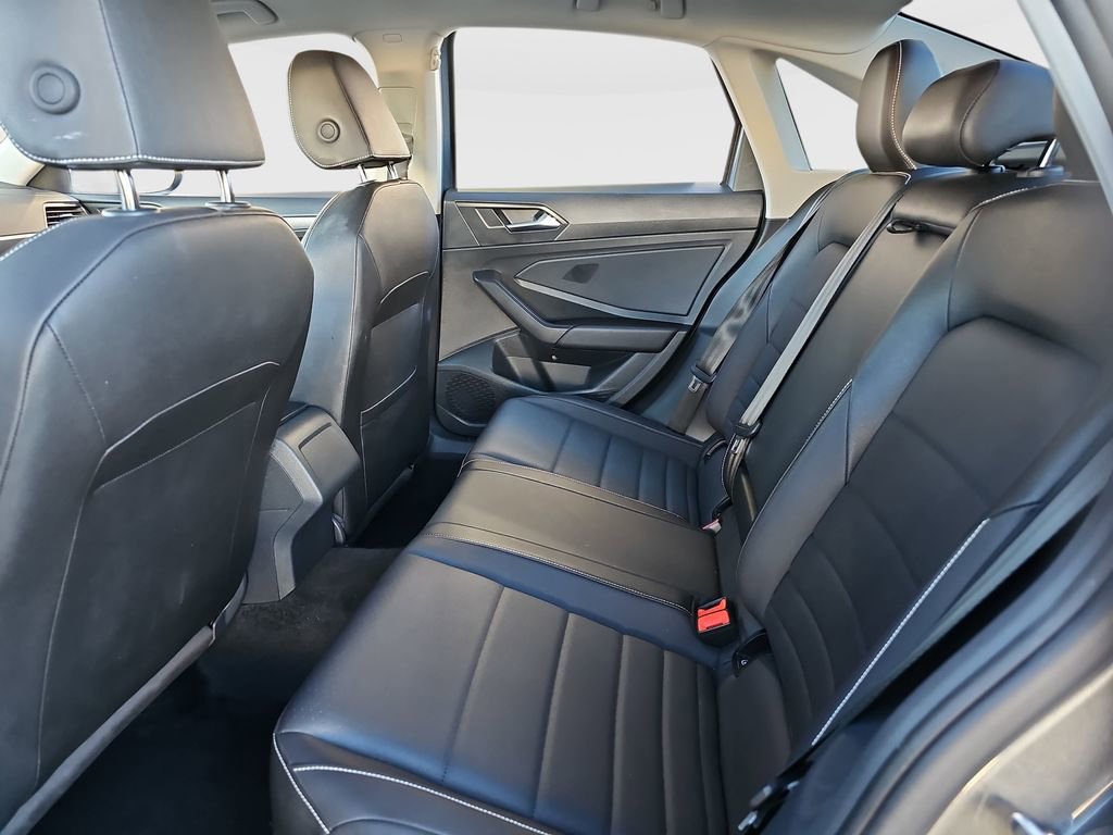 Used 2024 Volkswagen Jetta SE image 20