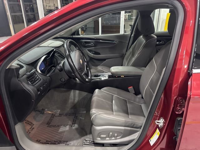 Used 2019 Chevrolet Impala Premier w/ Premier Convenience Package FWD image 13