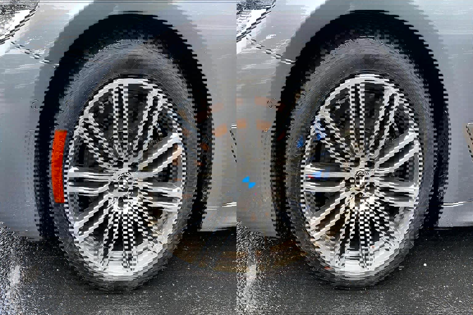 Used 2020 BMW M550i xDrive image 12