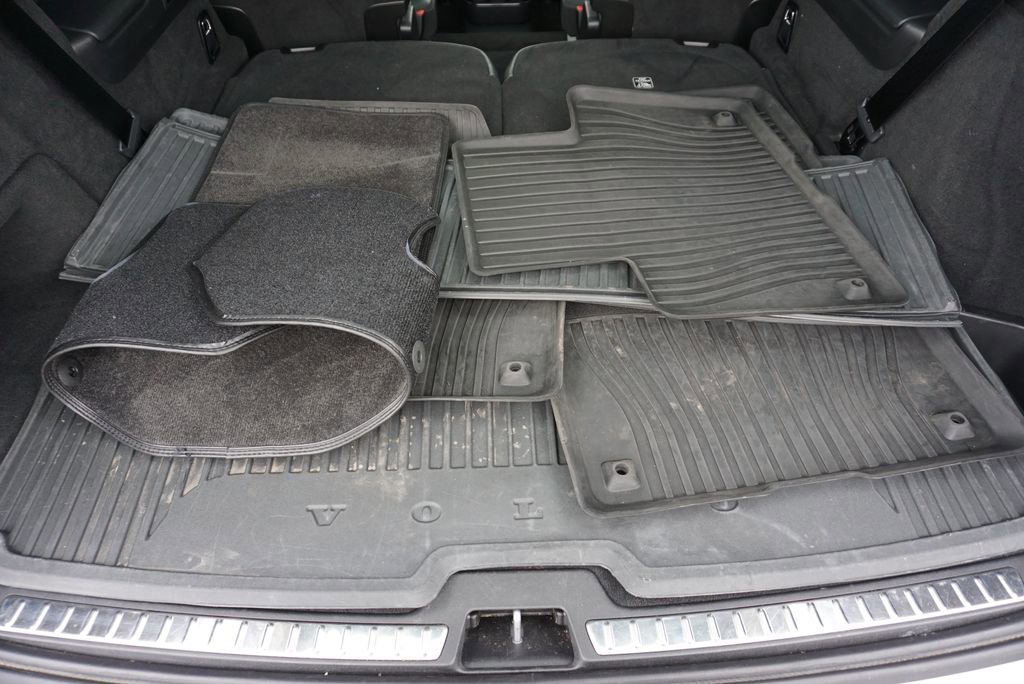 Used 2020 Volvo XC90 T6 Inscription w/ Protection Package image 21