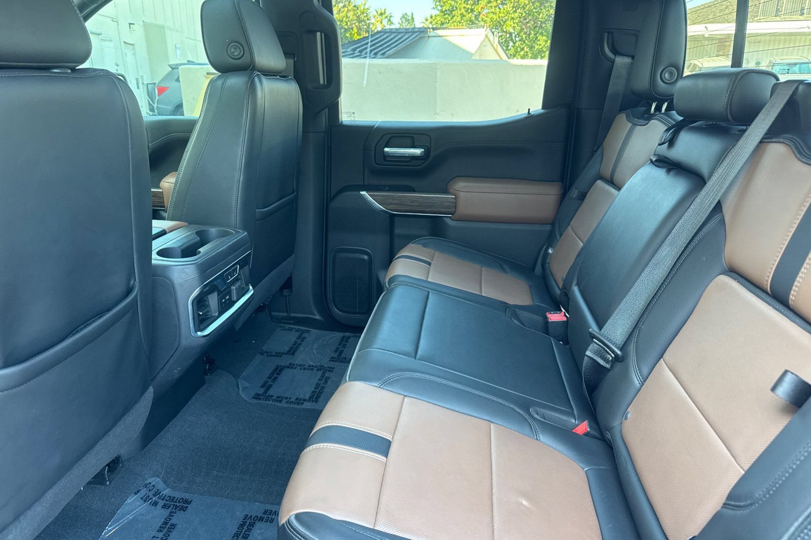 Used 2021 Chevrolet Silverado 1500 High Country w/ Technology Package AWD/4WD image 12