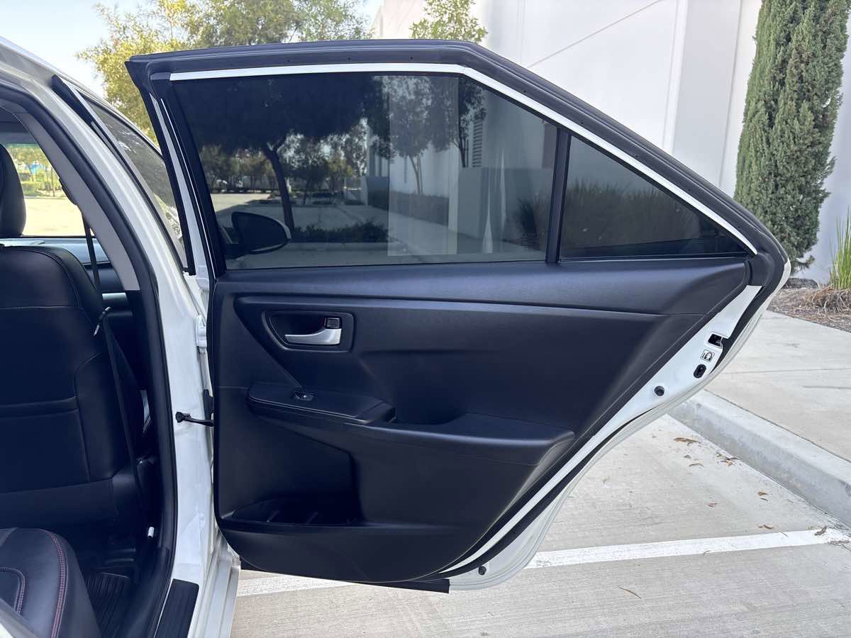 Used 2017 Toyota Camry SE FWD image 13