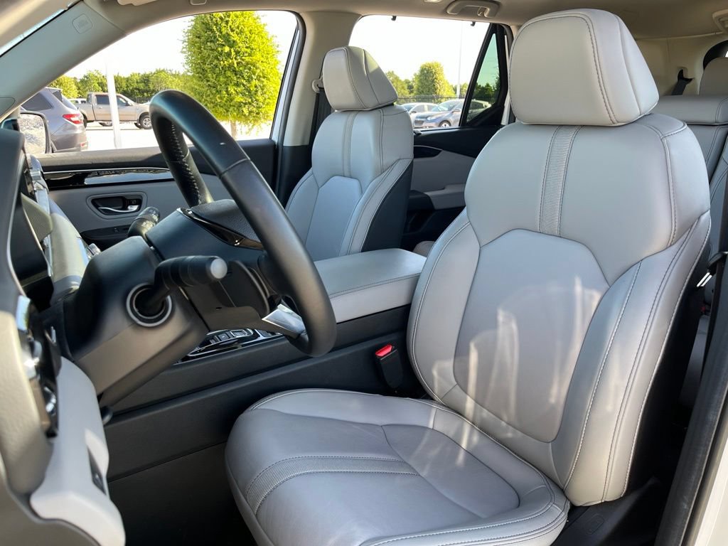 Certified 2025 Honda Pilot Touring image 27