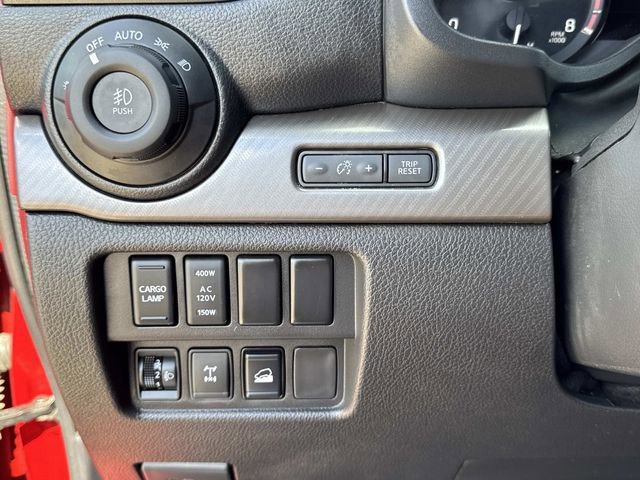 Used 2024 Nissan Titan PRO-4X w/ Pro-4x Convenience Package image 33