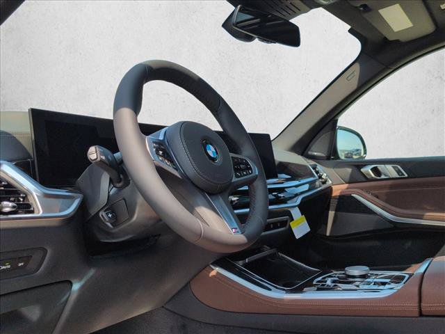 New 2026 BMW X5 xDrive40i w/ M Sport Package AWD/4WD image 3